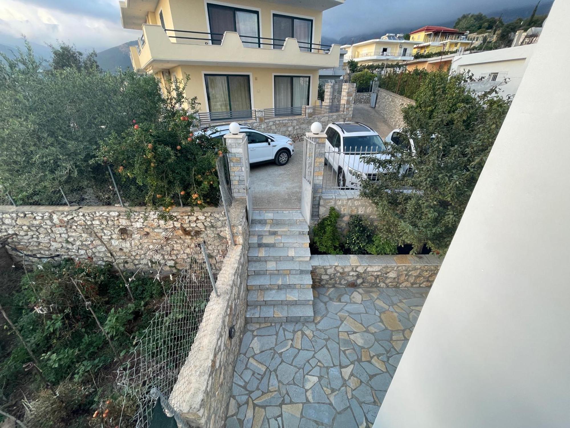 Tasos Rooms Himare Exterior foto