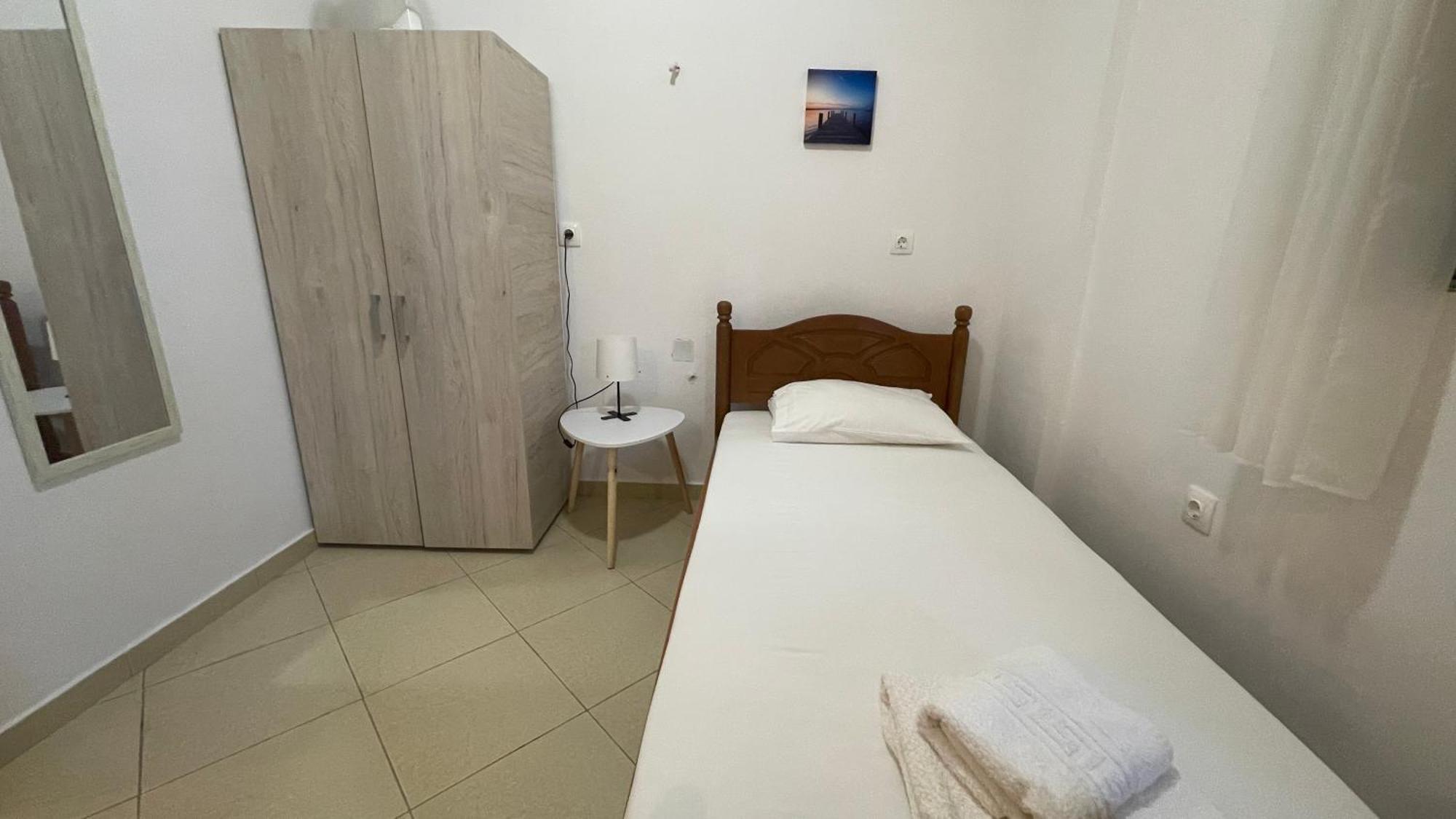 Tasos Rooms Himare Exterior foto