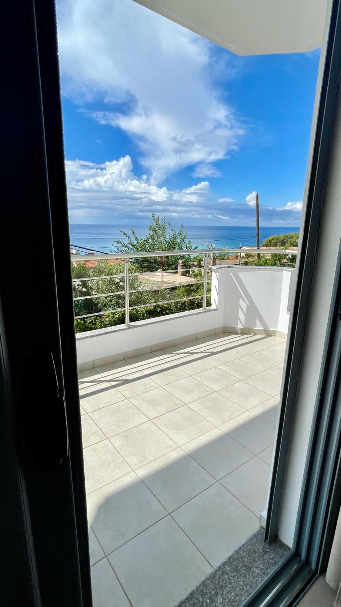 Tasos Rooms Himare Exterior foto